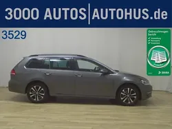 Atlantic blue metallic Gebraucht 2020 VW Golf VIII Life Limousine | 18.999 € (Fairer Preis)