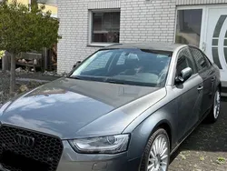 Grau Gebraucht 2015 Audi A4 Sport Limousine | 12.000 € (Guter Preis)