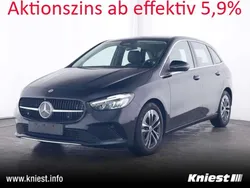 Schwarz Gebraucht 2024 Mercedes B180 Advanced Van / Kleinbus | 32.990 € (Fairer Preis)