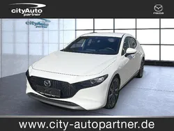 Weiß Gebraucht 2023 Mazda 3 Selection Limousine | 18.990 € (Superpreis)