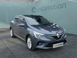 Grau Gebraucht 2020 Renault Clio V Experience Limousine | 14.296 € (Etwas zu teuer)