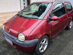 Rot Gebraucht 2001 Renault Twingo Kleinwagen | 999 €