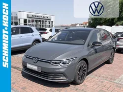 Grau Gebraucht 2024 VW Golf VIII S Limousine | 22.950 € (Fairer Preis)