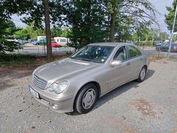 Silber Gebraucht 2004 Mercedes C220 Limousine | 2.800 € (Fairer Preis)