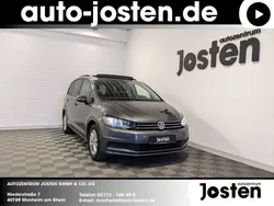 Grau (indiumgrau metallic) Gebraucht 2020 VW Touran Comfortline Van / Kleinbus | 18.990 € (Superpreis)