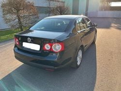 Schwarz Gebraucht 2007 VW Jetta Comfortline Limousine | 2.590 € (Guter Preis)