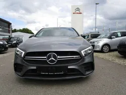 Mountaingrau Gebraucht 2019 Mercedes A35 AMG AMG Kleinwagen | 31.990 € (Guter Preis)