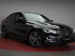 Schwarz Gebraucht 2022 BMW 330 Luxury Line Limousine | 26.950 € (Etwas zu teuer)