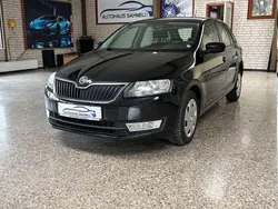 Schwarz Gebraucht 2013 Skoda Rapid Ambition Limousine | 6.790 € (Fairer Preis)
