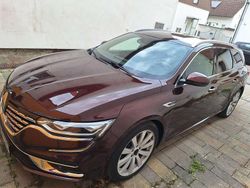 Rot Gebraucht 2021 Renault Talisman GrandTour Kombi | 25.000 € (Fairer Preis)
