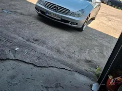 Grau Gebraucht 2006 Mercedes 350 Coupé | 5.200 €