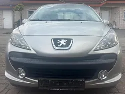 Braun Gebraucht 2008 Peugeot 207 Kleinwagen | 2.150 € (Etwas zu teuer)