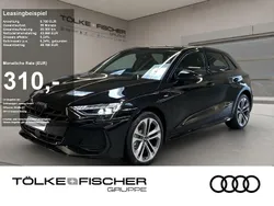 Mythosschwarz metallic Gebraucht 2025 Audi A3 Sportback e-tron S-Line Limousine | 43.898 €