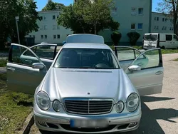Grau Gebraucht 2006 Mercedes 220 Limousine | 5.000 €
