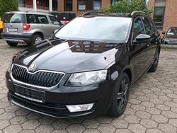 Schwarz Gebraucht 2014 Skoda Octavia Kombi | 7.200 € (Superpreis)