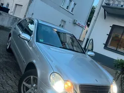 Silber Gebraucht 2003 Mercedes C200 Classic Limousine | 2.400 € (Fairer Preis)