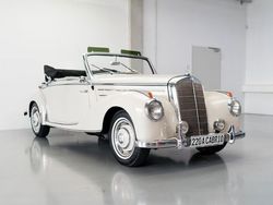 Weiß Gebraucht 1953 Mercedes 220 Cabrio | 168.999 €