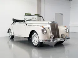 Weiß Gebraucht 1953 Mercedes 220 Cabrio | 168.999 €