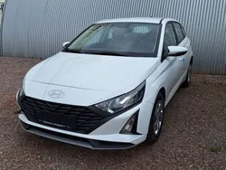Weiß Neu 2024 Hyundai i20 Select Limousine | 17.960 € (Fairer Preis)