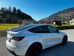 Weiß Gebraucht 2021 Tesla Model Y Long Range AWD SUV | 34.650 € (Fairer Preis)