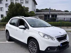 Weiß Gebraucht 2014 Peugeot 2008 Active SUV | 4.900 € (Guter Preis)