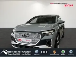 Kieselgrau Gebraucht 2022 Audi Q4 Sportback e-tron Ambiente SUV | 30.850 € (Fairer Preis)
