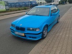 Blau Gebraucht 1996 BMW 318 Compact Kleinwagen | 8.000 €