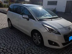 Weiß Gebraucht 2016 Peugeot 5008 Active Van / Kleinbus | 9.900 €