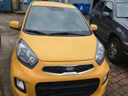 Gelb Gebraucht 2016 Kia Picanto Spirit Kleinwagen | 6.800 € (Fairer Preis)