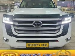 Eminent white sparkling specia Gebraucht 2023 Toyota Land Cruiser SUV | 169.826 €