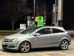 Gebraucht 2006 Opel Astra GTC Coupé | 1.000 € (Teuer)