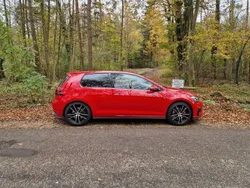 Rot Gebraucht 2019 VW Golf VII GTI Limousine | 25.800 € (Etwas zu teuer)
