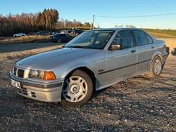 Silber Gebraucht 1995 BMW 316 Basis Limousine | 6.200 €