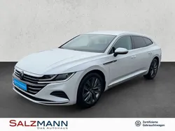 Oryxweiß perlmutteffekt Gebraucht 2023 VW Arteon Elegance Coupé | 34.679 € (Fairer Preis)