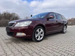 Rot Gebraucht 2012 Skoda Octavia Elegance Kombi | 6.999 € (Fairer Preis)