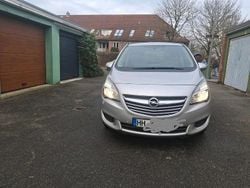 Grau Gebraucht 2016 Opel Meriva S Van / Kleinbus | 4.999 € (Superpreis)