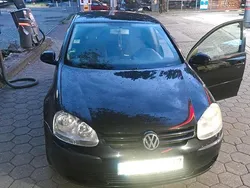 Schwarz Gebraucht 2004 VW Golf V Limousine | 2.500 € (Guter Preis)
