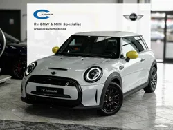 Weiß Gebraucht 2021 Mini Cooper SE Classic Kleinwagen | 17.999 € (Fairer Preis)