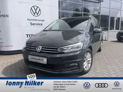 Grau Gebraucht 2017 VW Touran Highline Van / Kleinbus | 20.990 € (Fairer Preis)