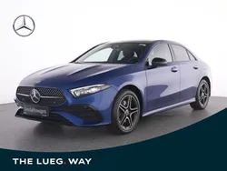 Blau Gebraucht 2024 Mercedes A250 AMG Limousine | 41.490 €