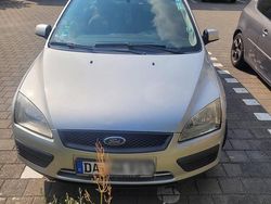 Silber Gebraucht 2007 Ford Focus Kombi | 1.500 € (Teuer)