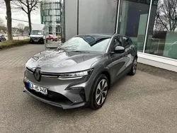 Dolomitgrau metallic Gebraucht 2023 Renault Mégane Evolution Limousine | 33.900 € (Teuer)