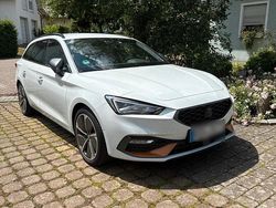 Weiß Gebraucht 2022 Seat Leon FR Kombi | 24.999 € (Etwas zu teuer)