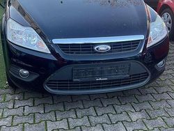 Schwarz Gebraucht 2011 Ford Focus Titanium Kombi | 1.650 € (Superpreis)