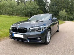 Grau Gebraucht 2019 BMW 118 Advantage Kleinwagen | 17.400 € (Guter Preis)
