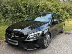 Schwarz Gebraucht 2017 Mercedes CLA180 Limousine | 19.400 € (Fairer Preis)