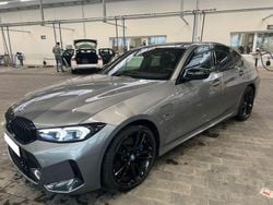 Grau Gebraucht 2022 BMW 330e M Sport Limousine | 41.400 € (Teuer)