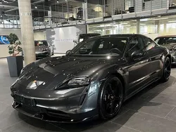 Grau Gebraucht 2020 Porsche Taycan Turbo S Limousine | 91.500 € (Fairer Preis)