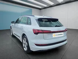 Weiß Gebraucht 2021 Audi e-tron SUV | 35.199 € (Fairer Preis)