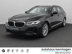 Saphirschwarz475schwarz Gebraucht 2021 BMW 530e Sport Line Limousine | 26.999 € (Superpreis)